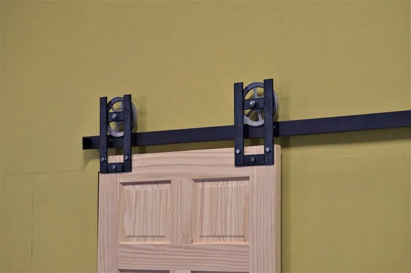 horseshoe barn door hardware